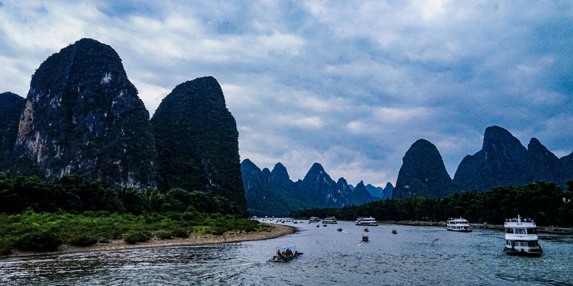 China Landscape and Yangtze Tour 