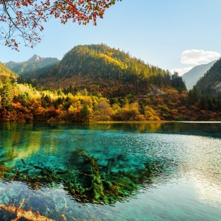 China's Natural Wonders Tour: Stunning scenery from mountains to lakes