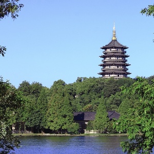 Traveling by Train in Hangzhou: A Comprehensive Guide
