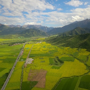 Train Travel in Qinghai: A Unique Journey Through Tibet's Gateway