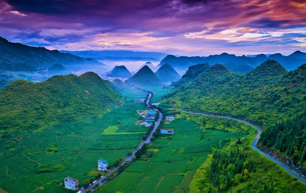 6-Day Tour in Qianxinan, Guizhou