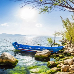 Lakes, Caves & Forests: Yunnan 4 Days Tour