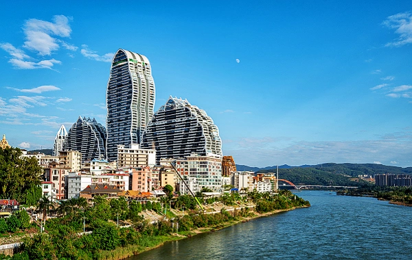 Day 2: Kunmming--Xishuangbanna