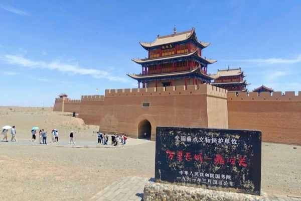 Day 7: Jiayuguan - Dunhuang