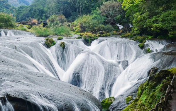 Day 2: Guiyang - Huangguoshu Waterfall - Anshun(B)