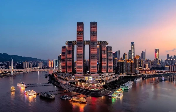 Day 10: Arrive in Chongqing