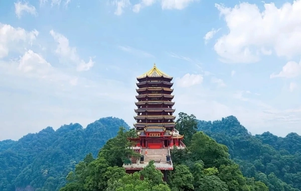 2-Day Chengdu Mount Qingcheng Tour